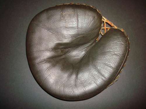 Wright & Ditson Lefty Catchers Front